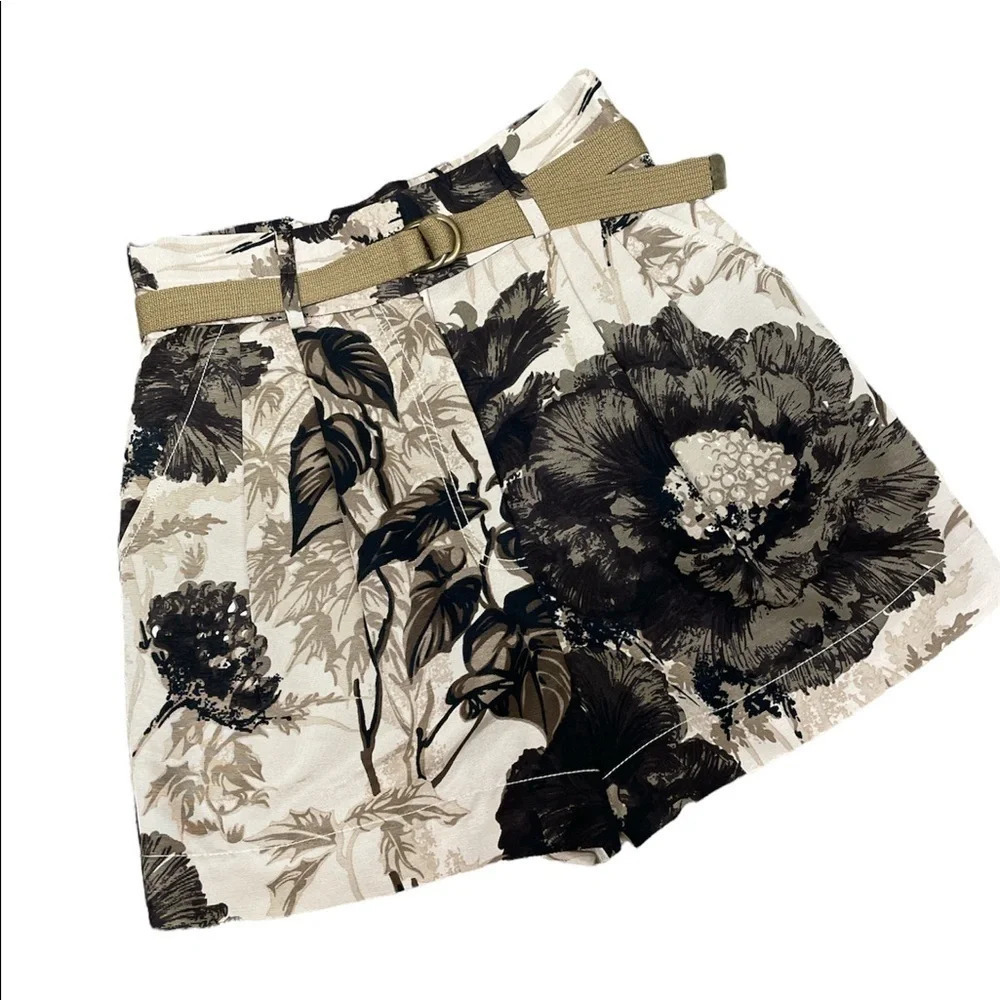 Chris Benz High Rise Pleated Neutral Floral Shorts with pockets sz 2 silk lined